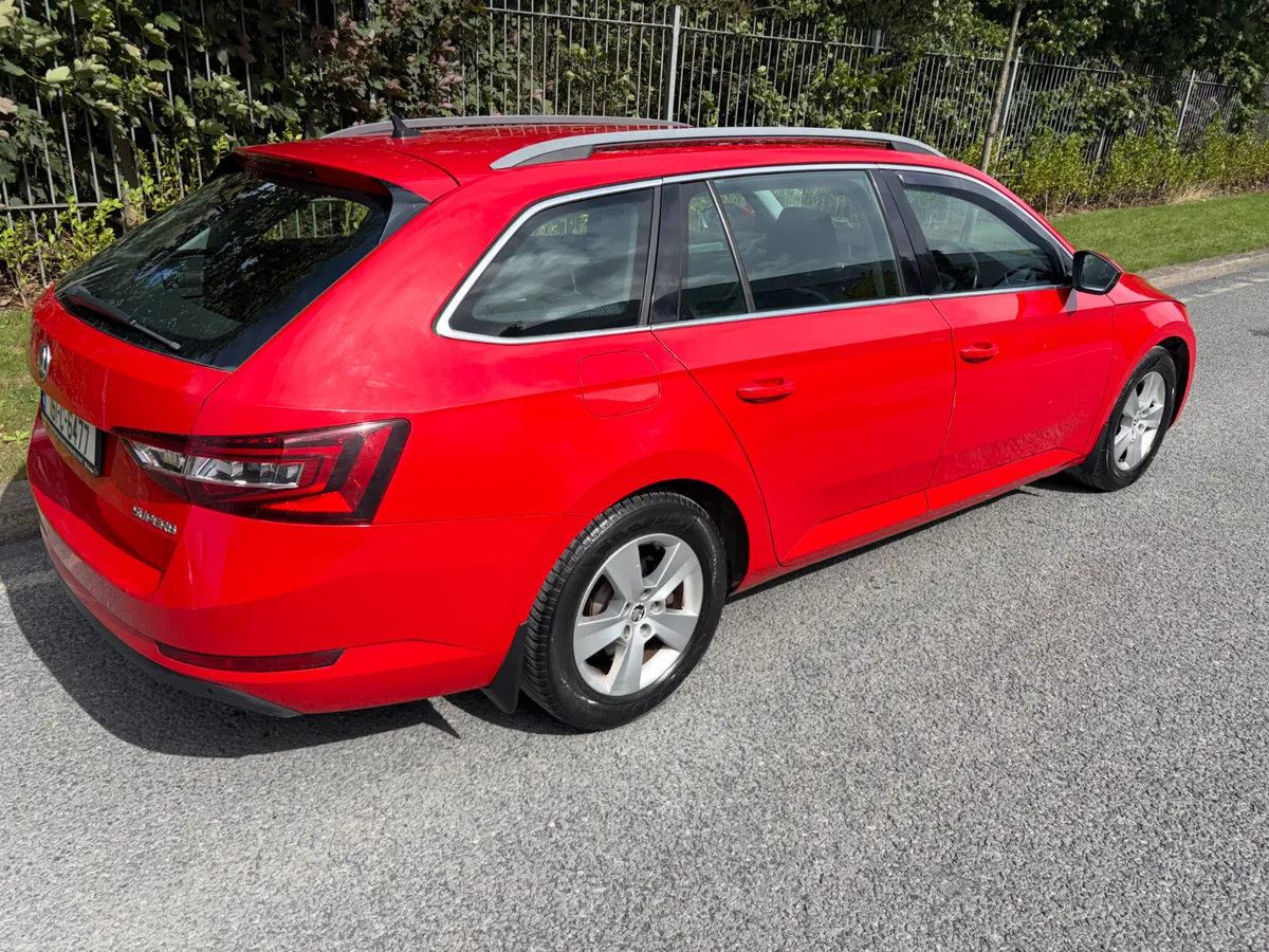 Skoda Superb 2016 ESTATE - Image 4