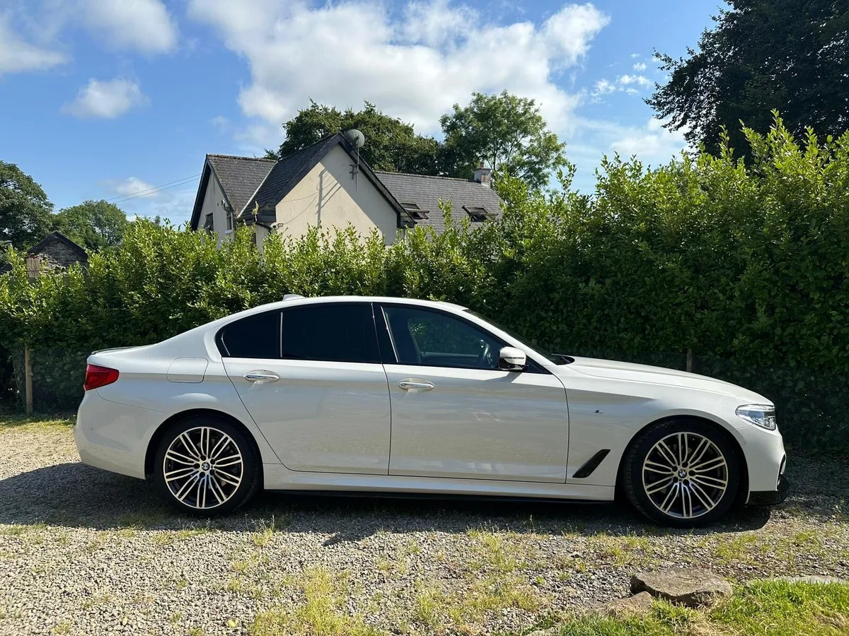 2017 BMW 5 Series - High Spec - Image 3