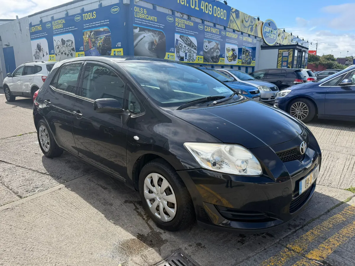 Toyota Auris 2009 - Image 6