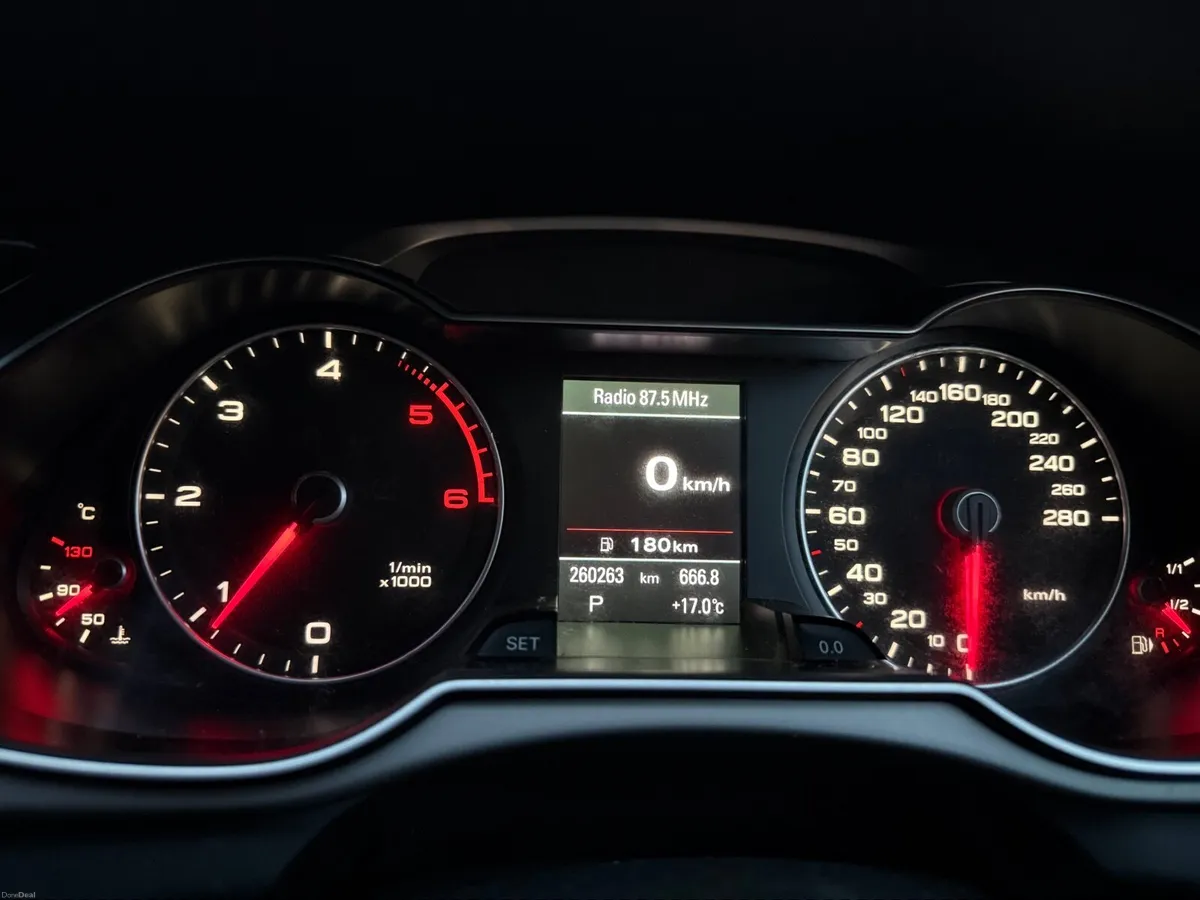 Audi A4 2013 - Image 6