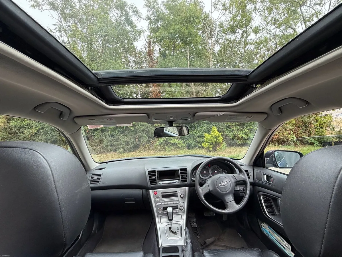 2005 Subaru Outback awd auto Nct&taxed - Image 6