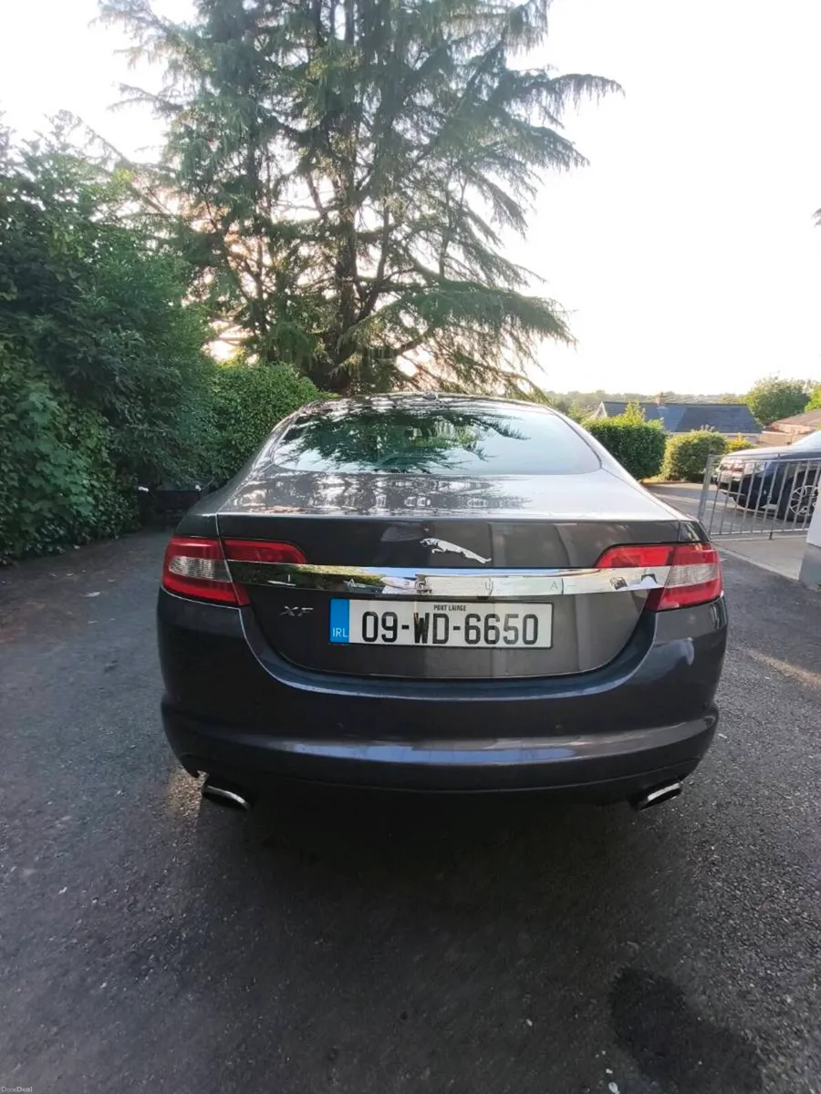 Jaguar XF - Image 4