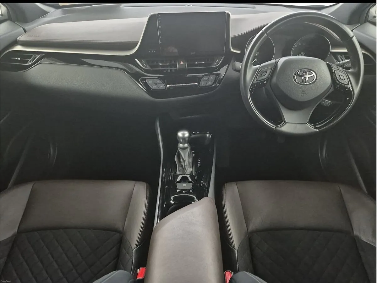 Toyota C-HR 1.8 Self Charging Hybrid - Image 3