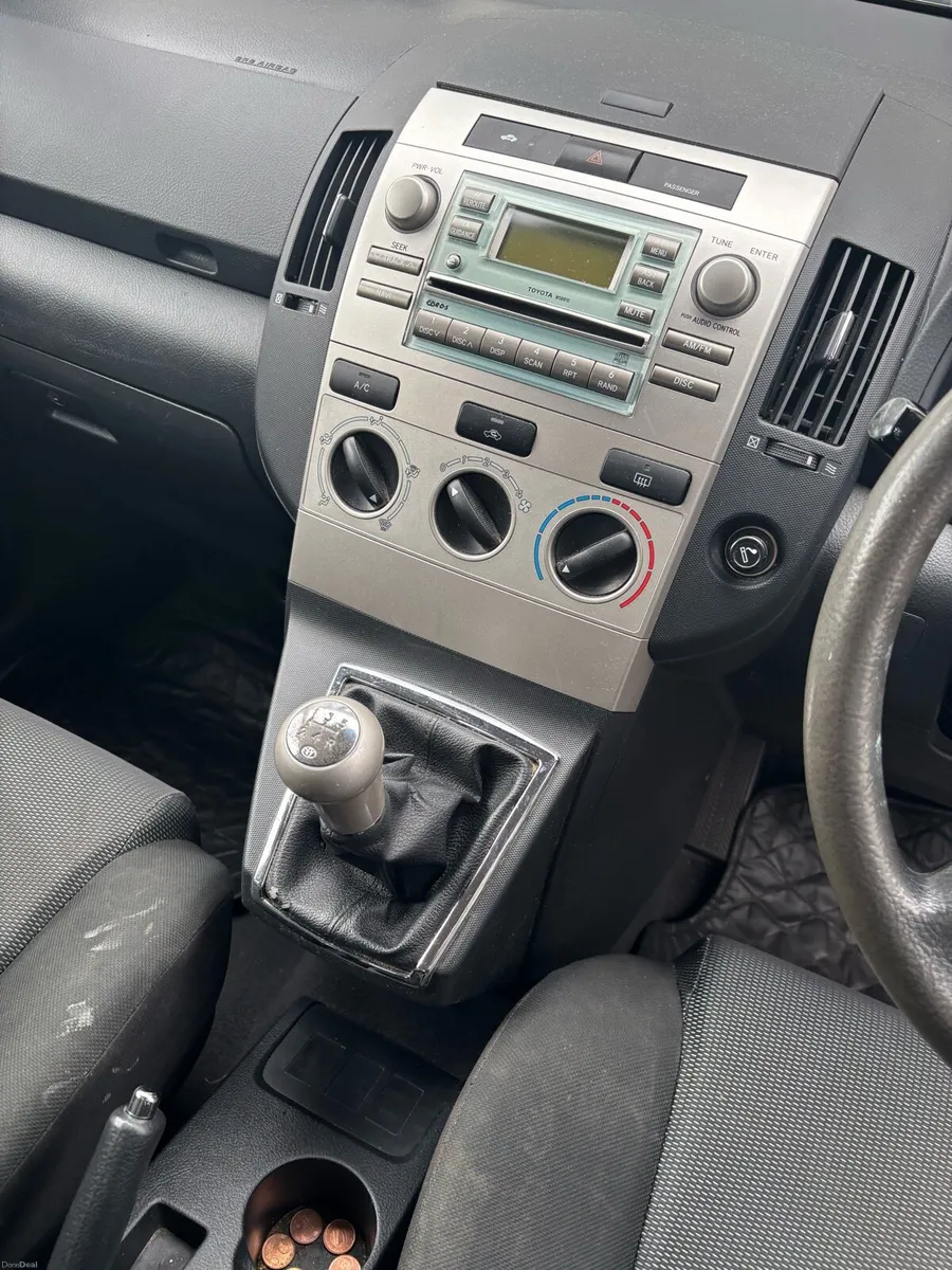 Toyota Corolla verso - Image 6