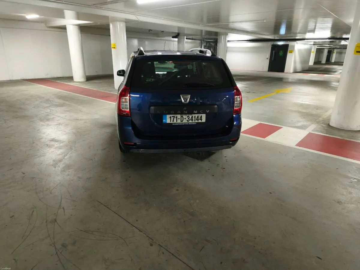 Dacia Logan very low km - Image 3