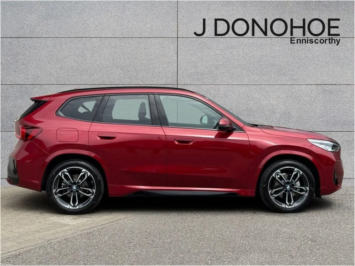 BMW iX1 eDrive20 M Sport - Image 3