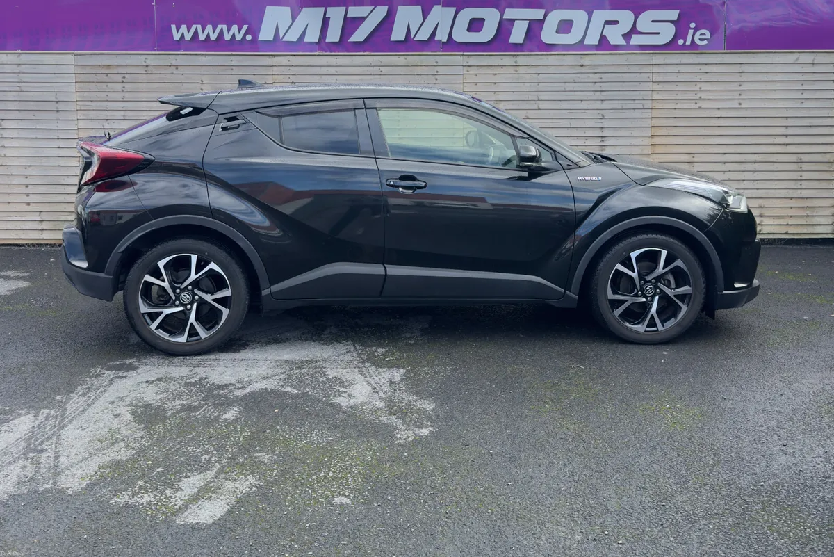 2018 Toyota CH-R, Hybrid Auto - Image 2