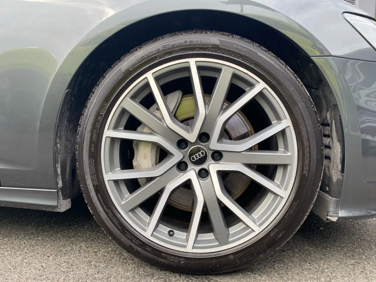 Audi A6 50e S-Line Quattro Black Edition - Image 5