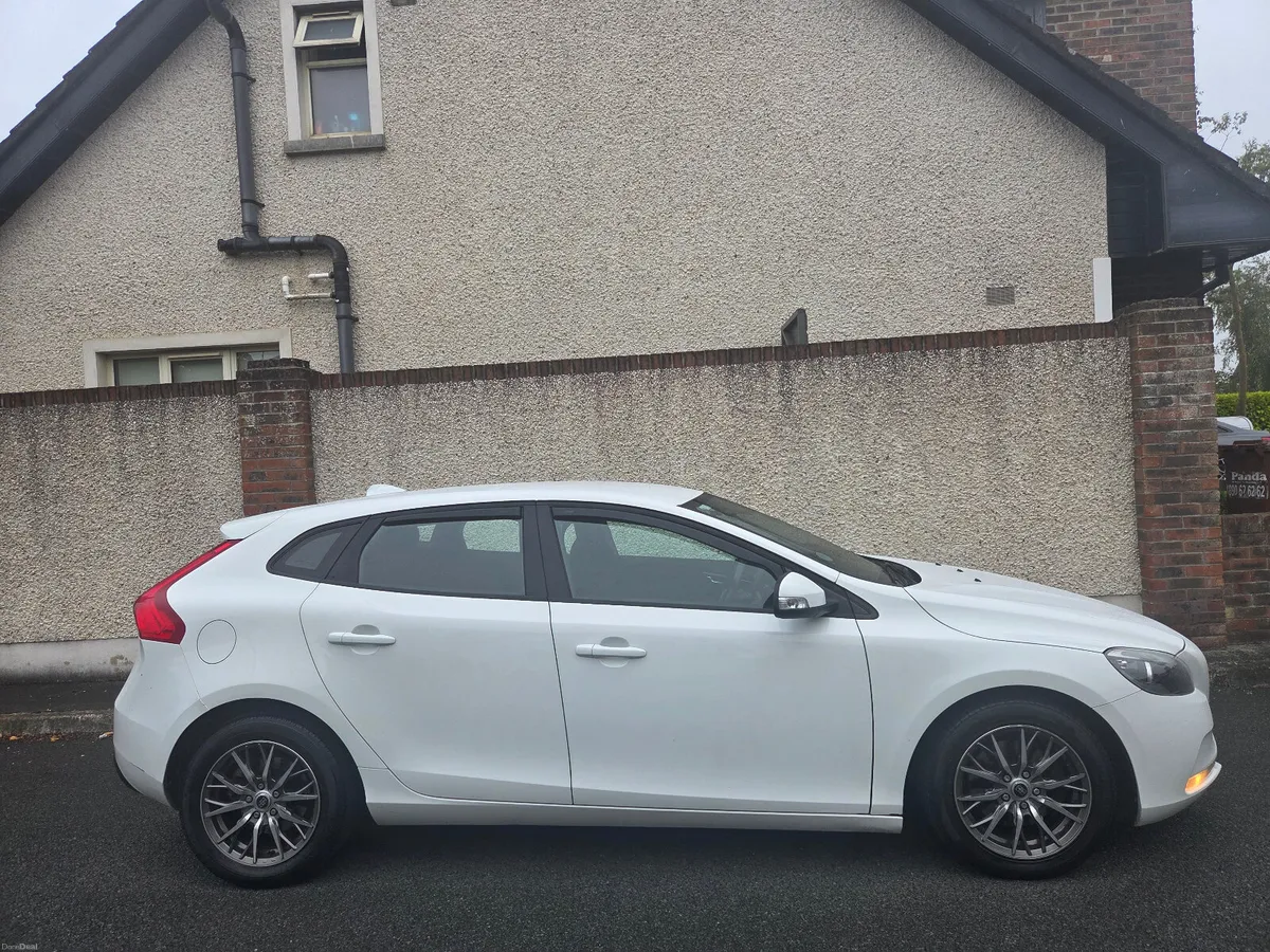 Volvo V40 1.6d ES, long nct test - Image 3