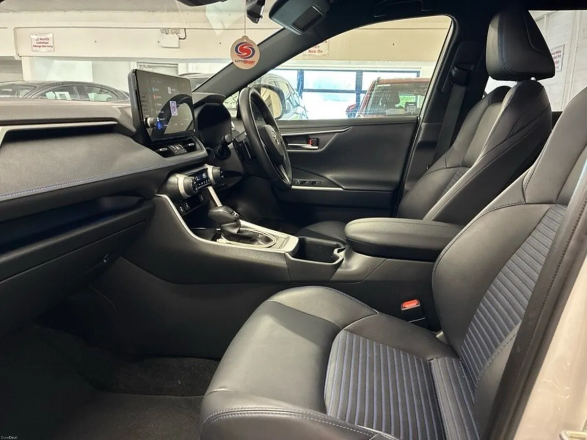 Toyota RAV4 HYBRID SPORT - Image 6
