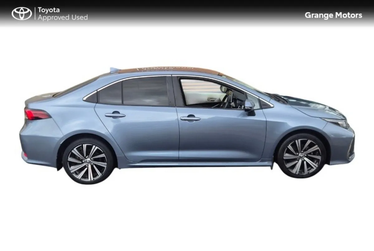 Toyota Corolla 1.8 HYBRID LUNA SPORT SAL - Image 3