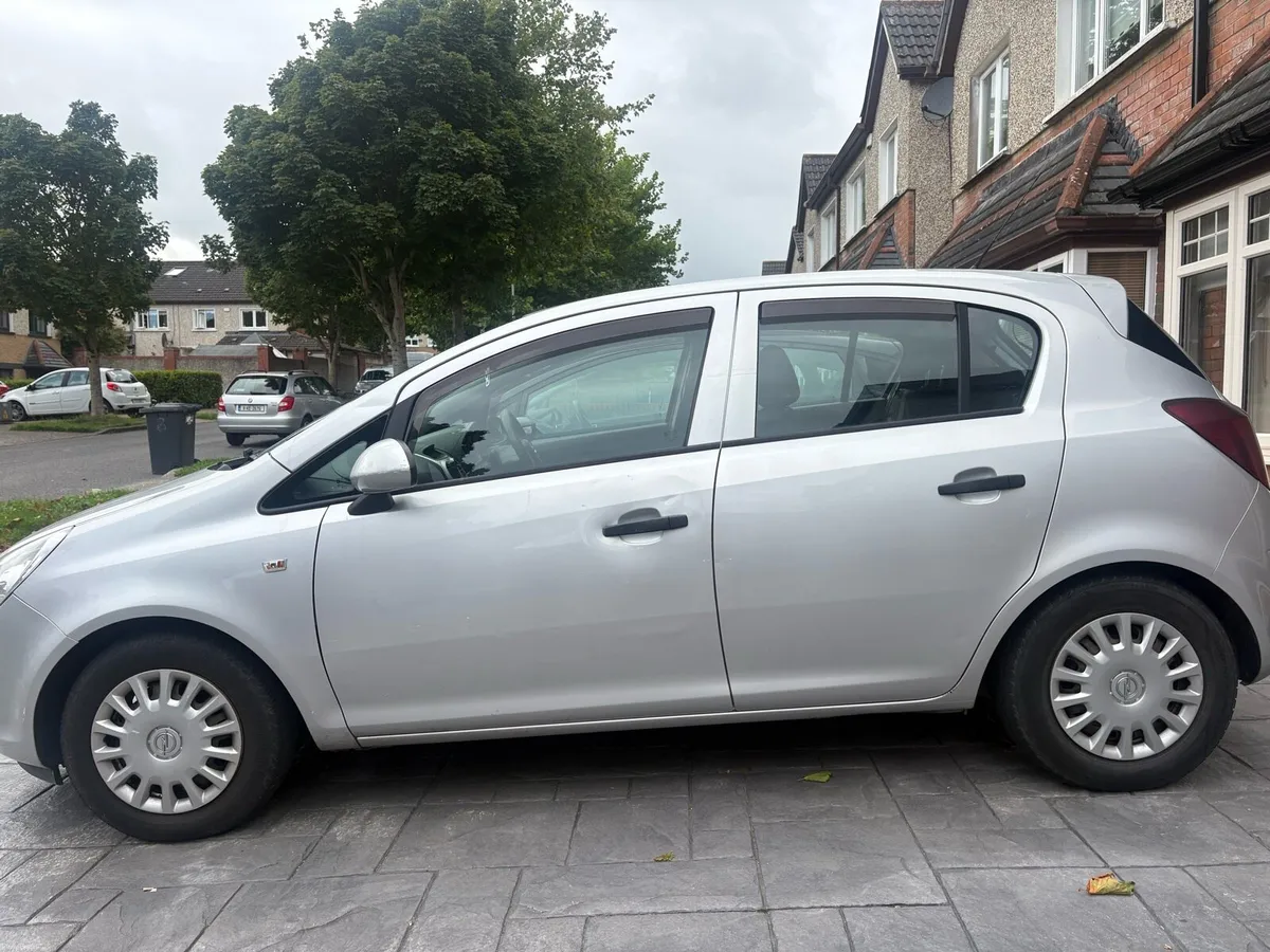 2010 Opel Corsa ** Low KMs ** - Image 3