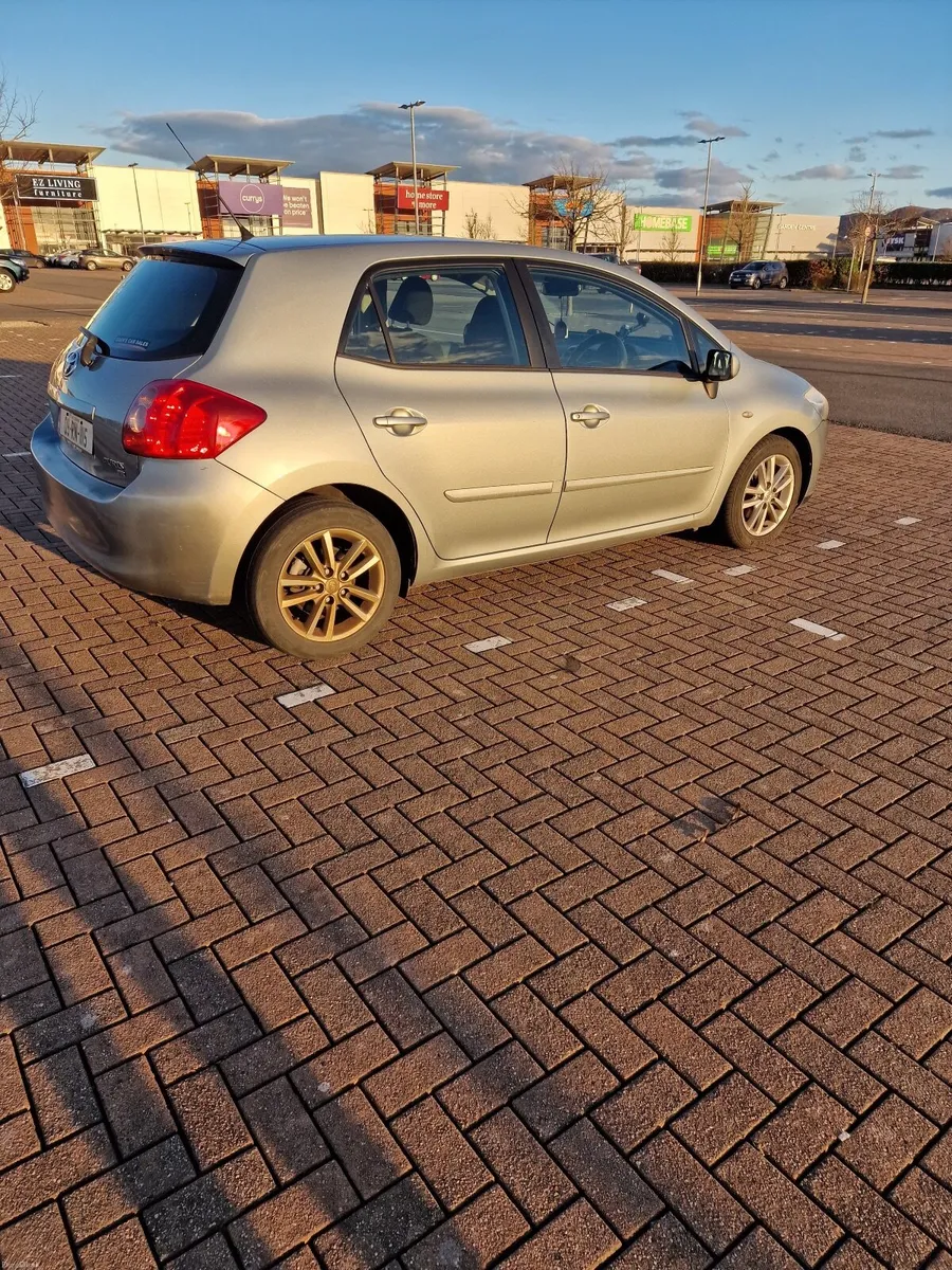 Toyota Auris 2009 - Image 6