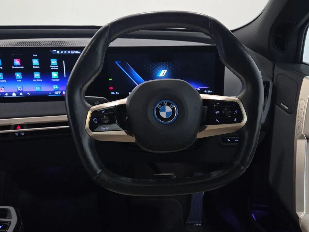 BMW iX xDrive40 M Sport - Image 5