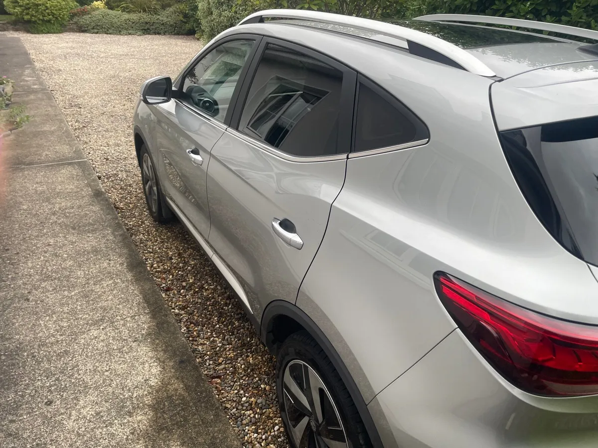 MG ZS 2024 Long Range - Image 4