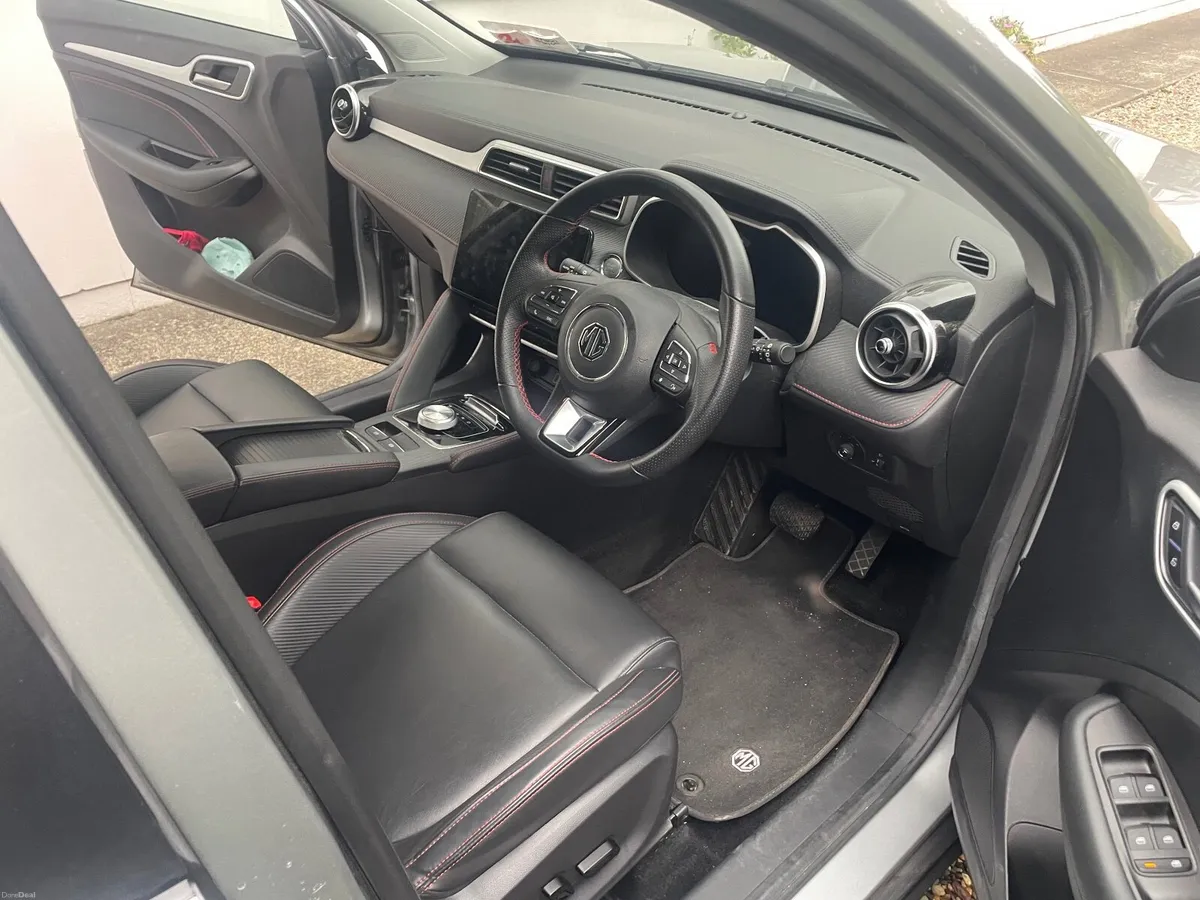 MG ZS 2024 Long Range - Image 6