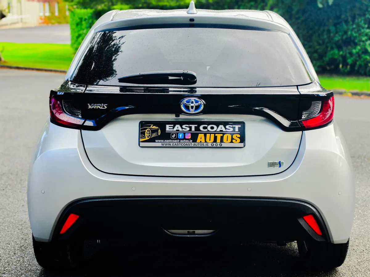 2021 Toyota Yaris 1.5 Petrol Hybrid Automatic - Image 5