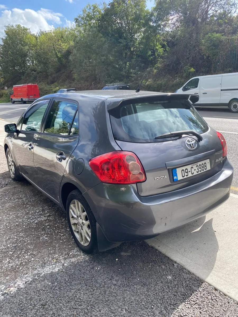 Toyota Auris 2009 - Image 3
