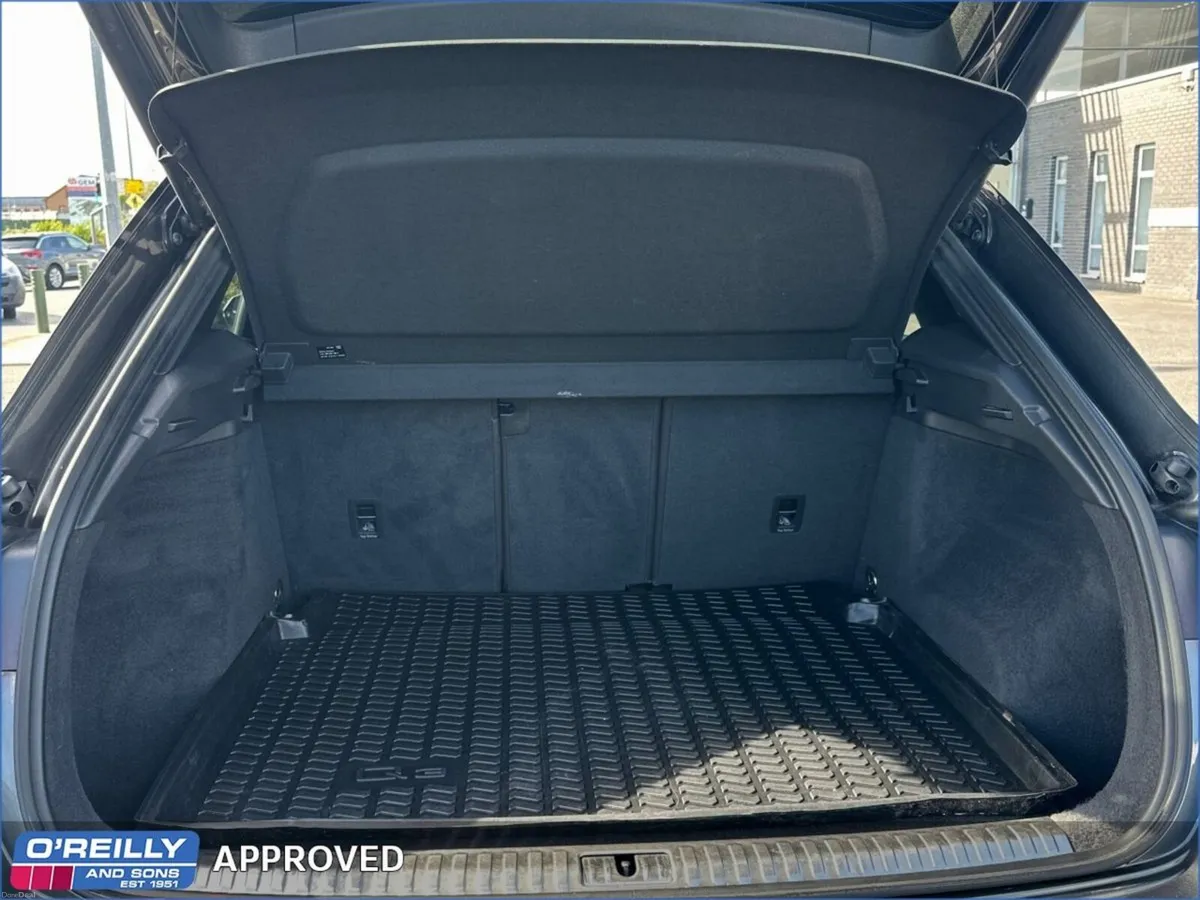 Audi Q3 TDI 150HP Auto S line - Image 6