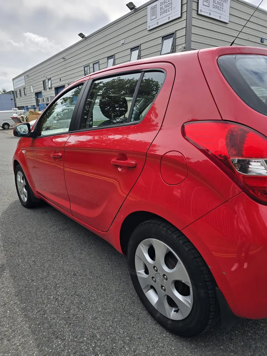 Hyundai i20 1.2 De Lux - Image 2