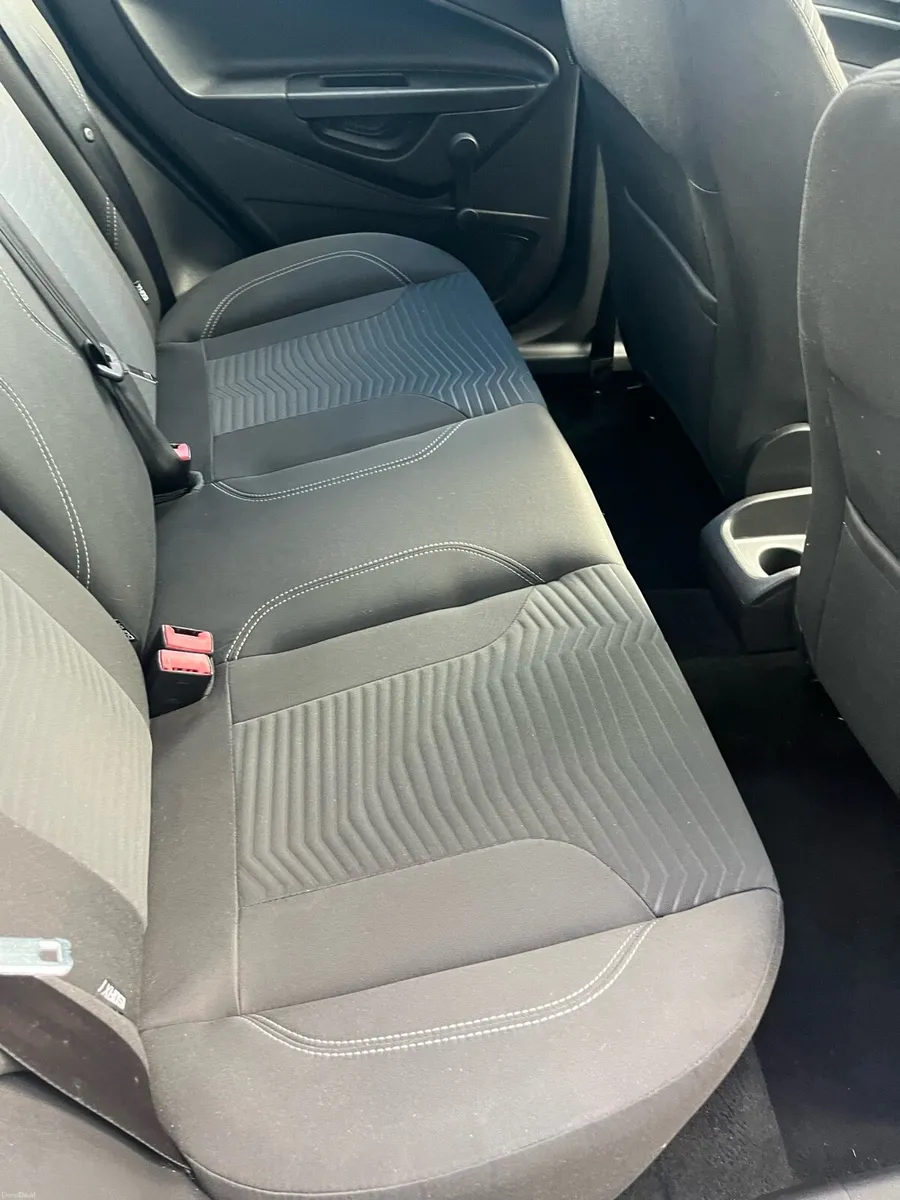 Car - Image 6