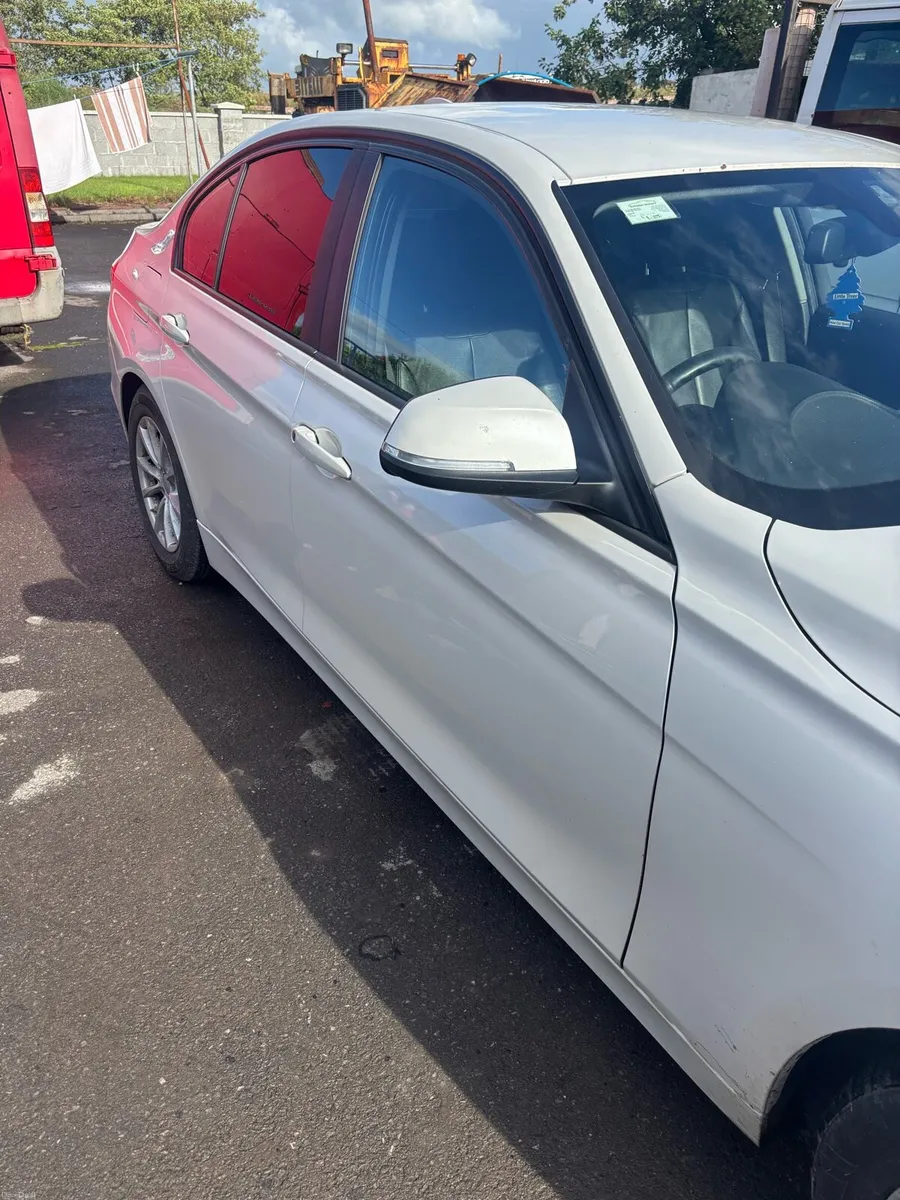 BMW 320d 2.0 diesel. - Image 6