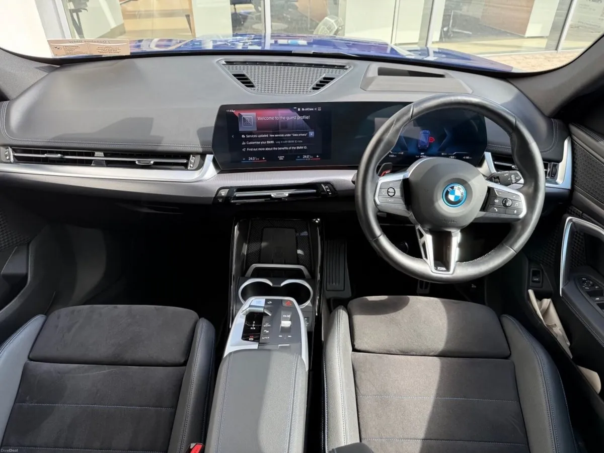 BMW iX1 xDrive30 M Sport - Image 4