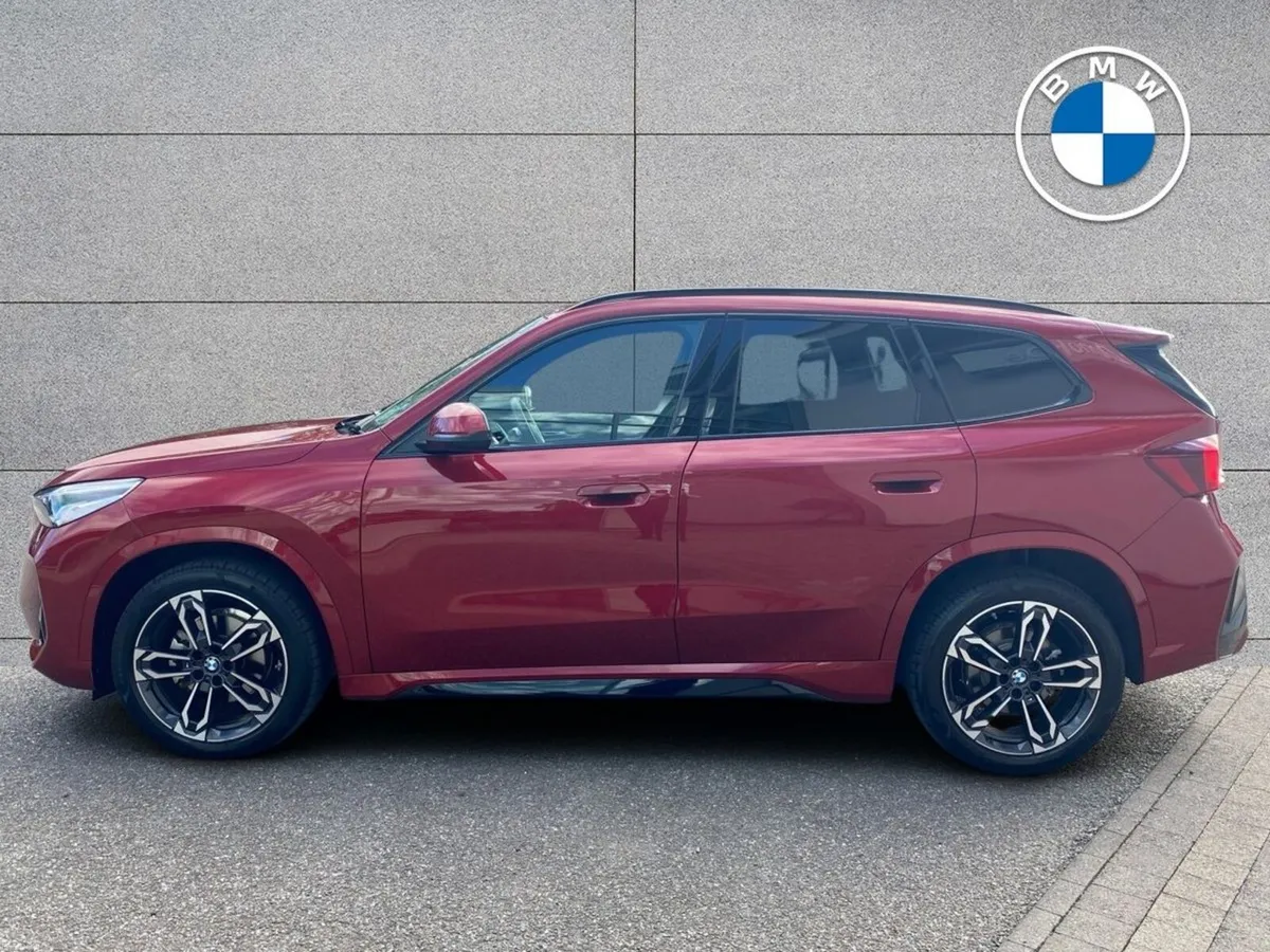 BMW iX1 eDrive20 M Sport - Image 3