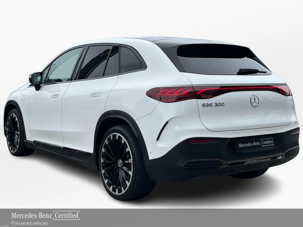 Mercedes-Benz EQE 300 AMG Line SUV **Air Suspensio - Image 4