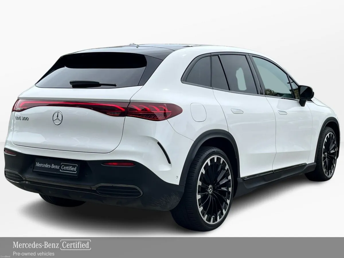 Mercedes-Benz EQE 300 AMG Line SUV **Air Suspensio - Image 3