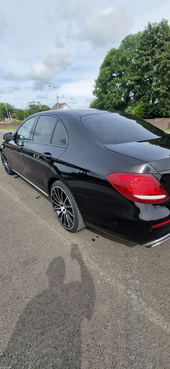 Mercedes-Benz E-Class 2018 - Image 3