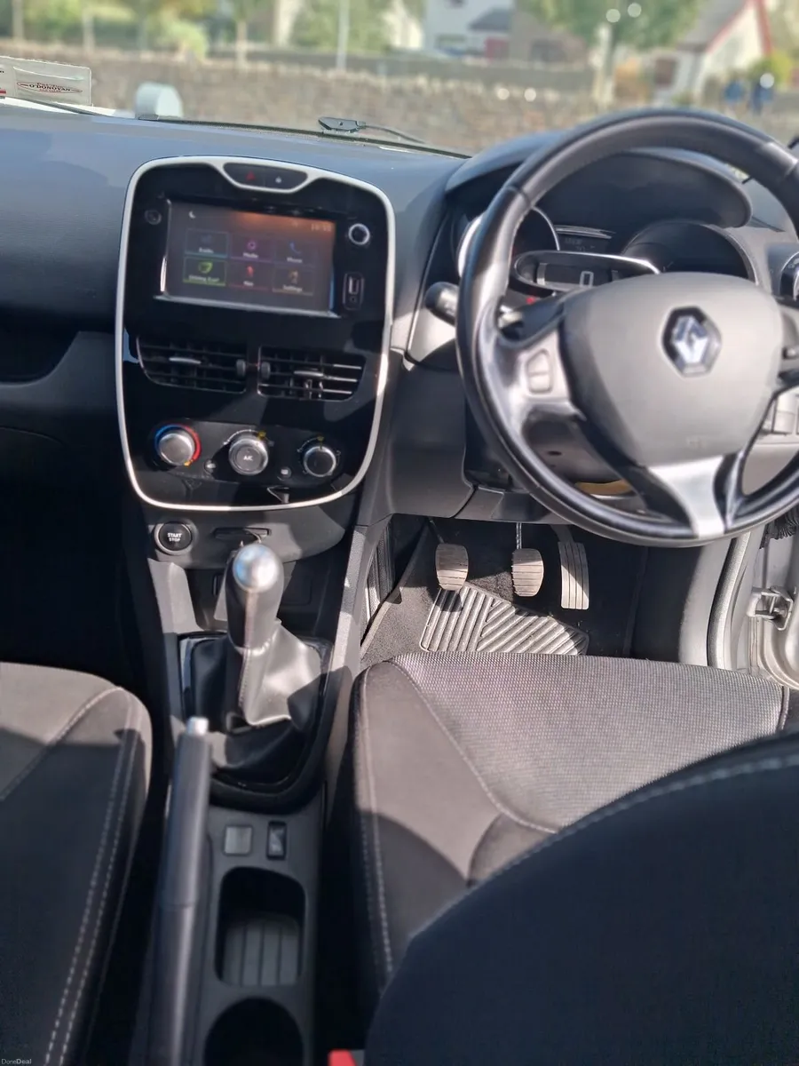 Renault Clio 2017 - Image 3