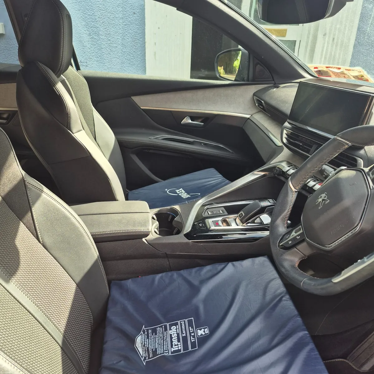 Peugeot 3008 2022 - Image 3