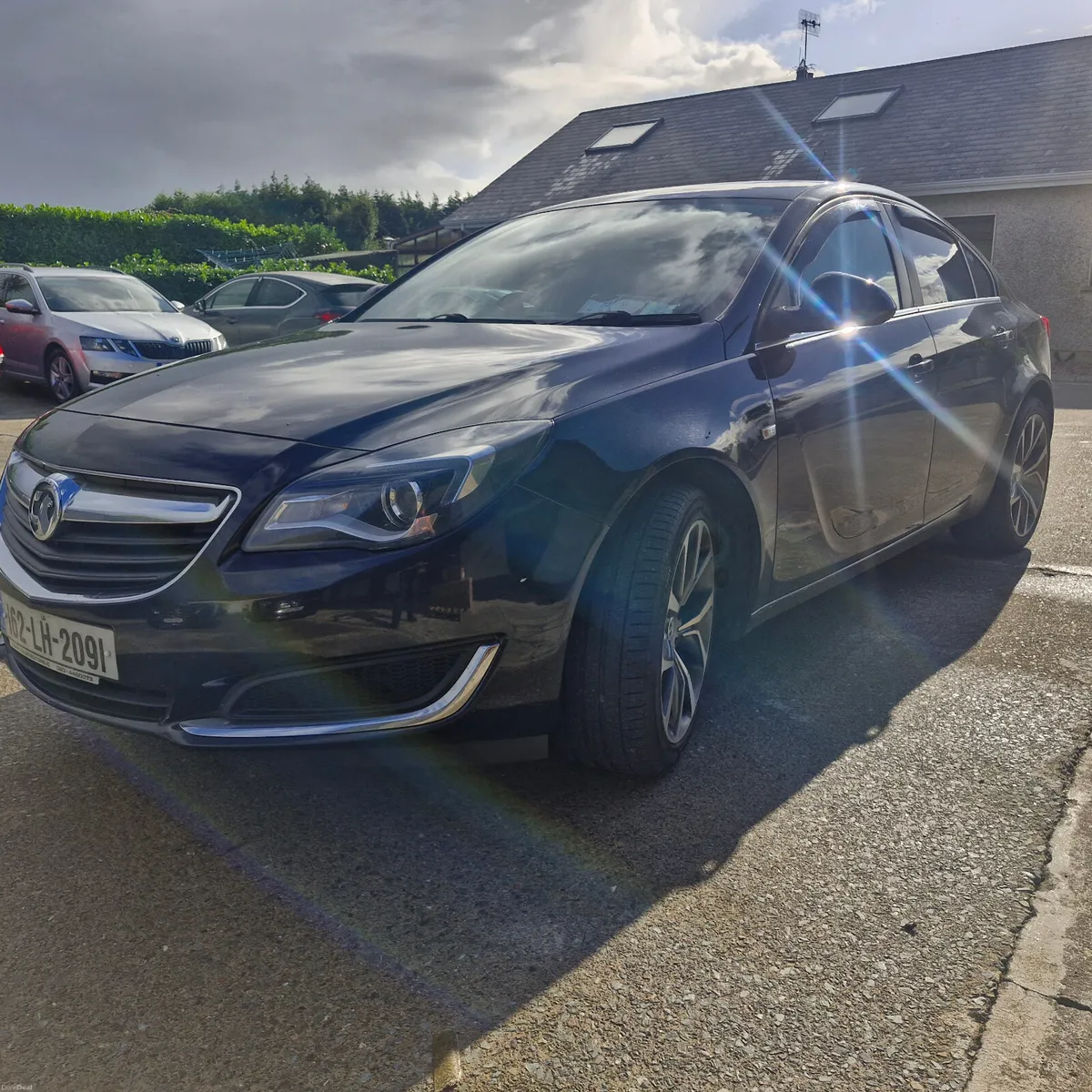 Vauxhall Insignia 2016 automatic - Image 2