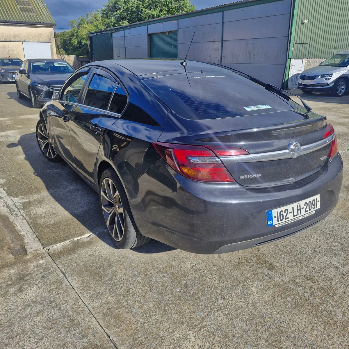 Vauxhall Insignia 2016 automatic - Image 3