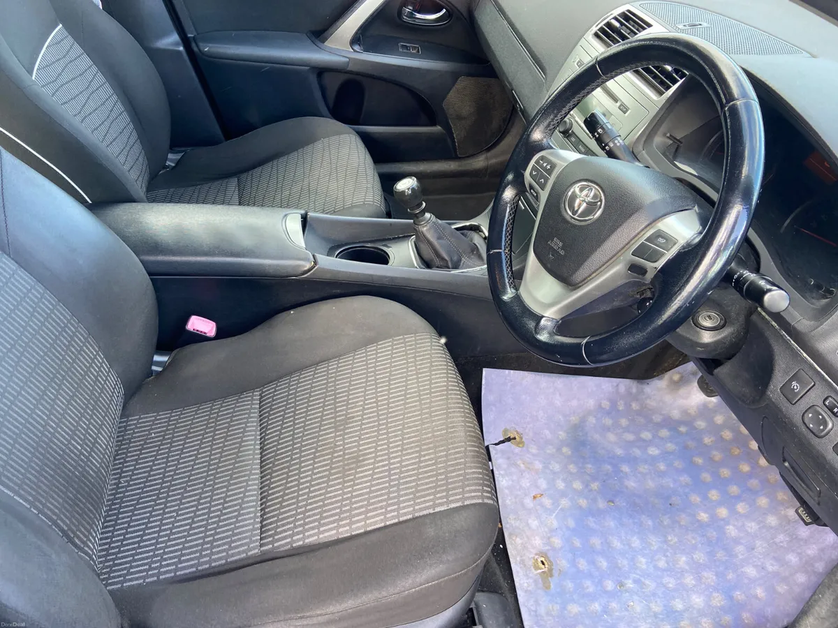 Toyota Avensis 2.0D4D - Image 5