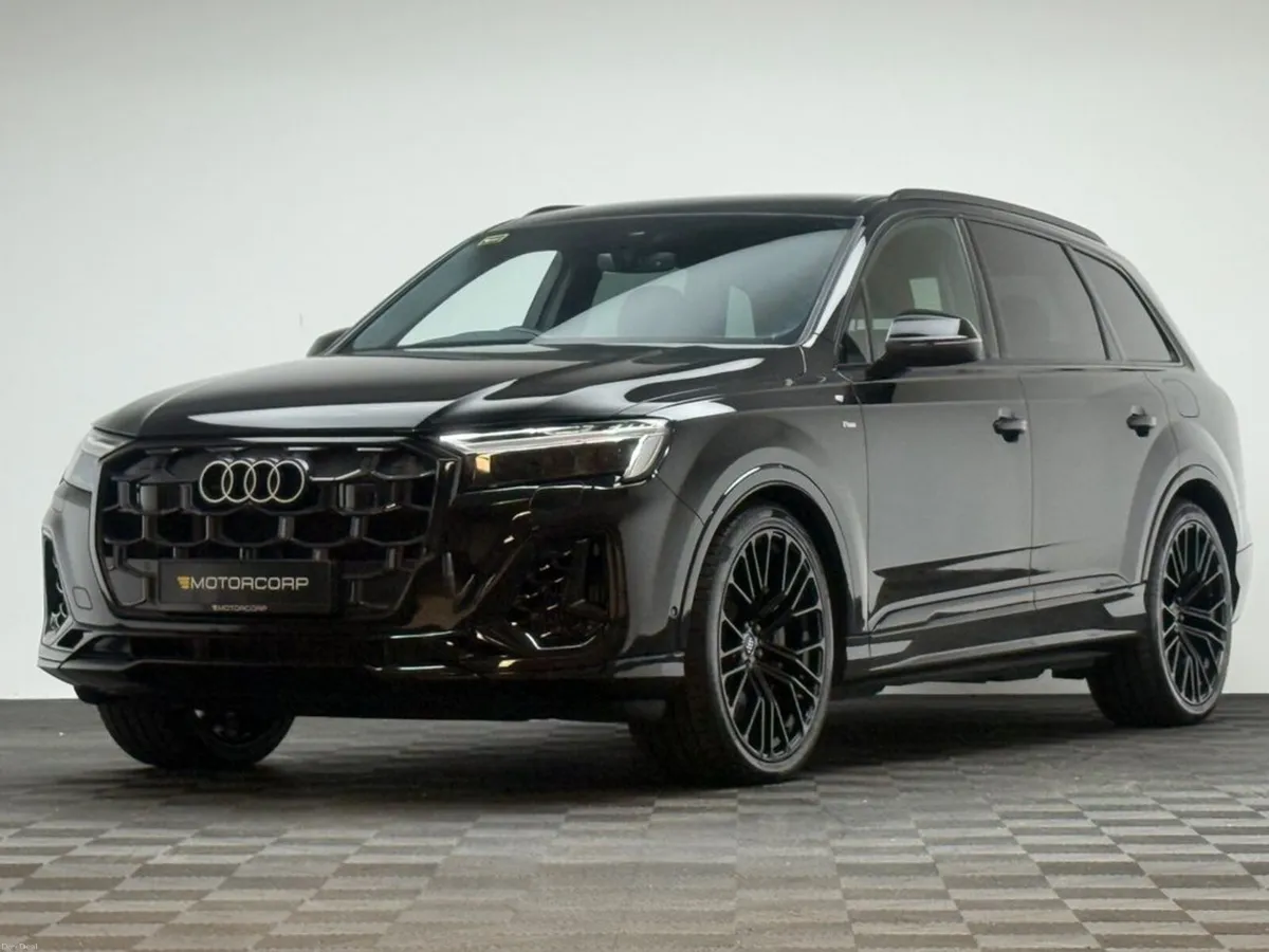 Audi Q7 S LINE 55 TFSI E QUATTRO - Image 3