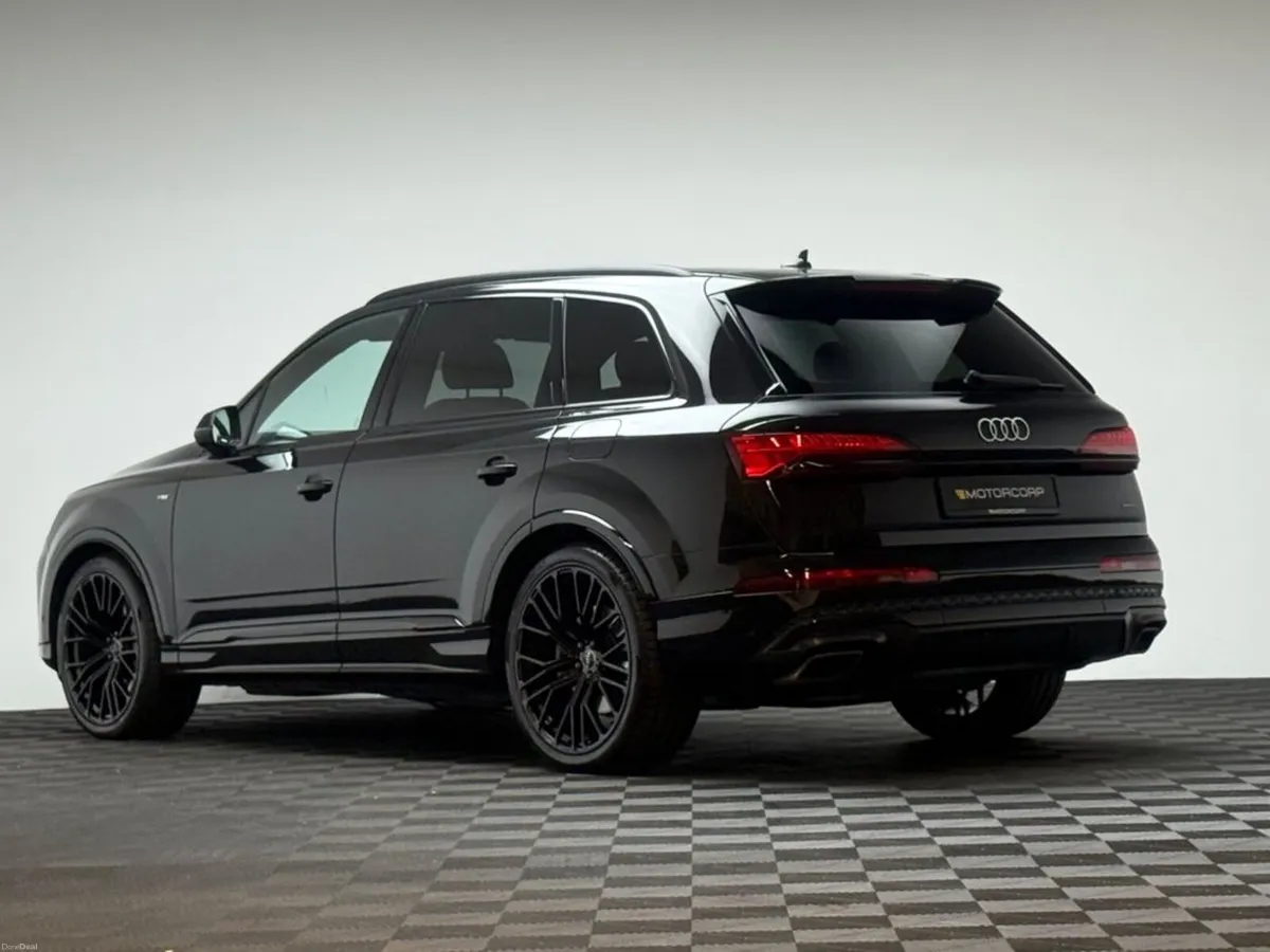 Audi Q7 S LINE 55 TFSI E QUATTRO - Image 5
