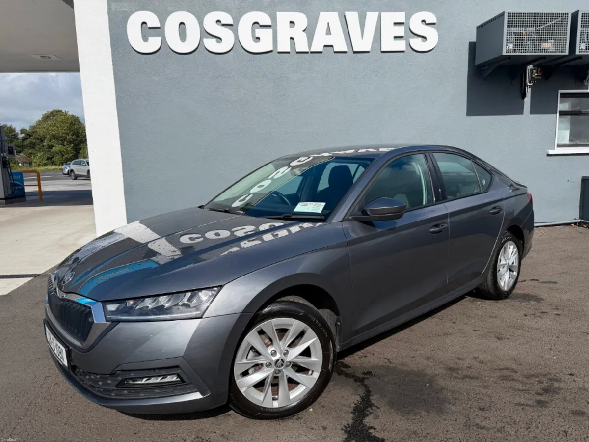 Skoda Octavia AMB 2.0tdi 115HP 5DR * REVERSING CAM - Image 3