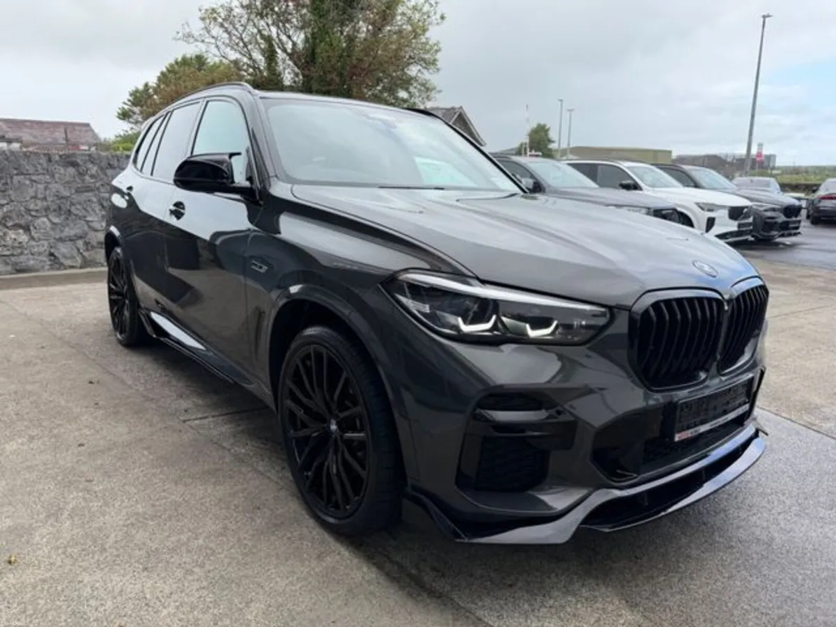 BMW X5 XDRIVE45E M SPORT PRO& COMFORT & TECH PLUS - Image 5
