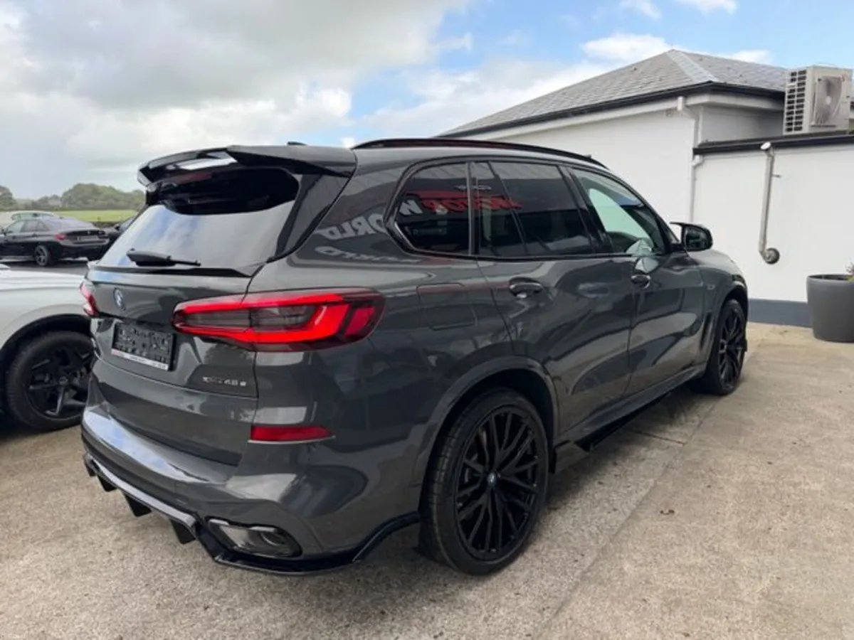 BMW X5 XDRIVE45E M SPORT PRO& COMFORT & TECH PLUS - Image 4