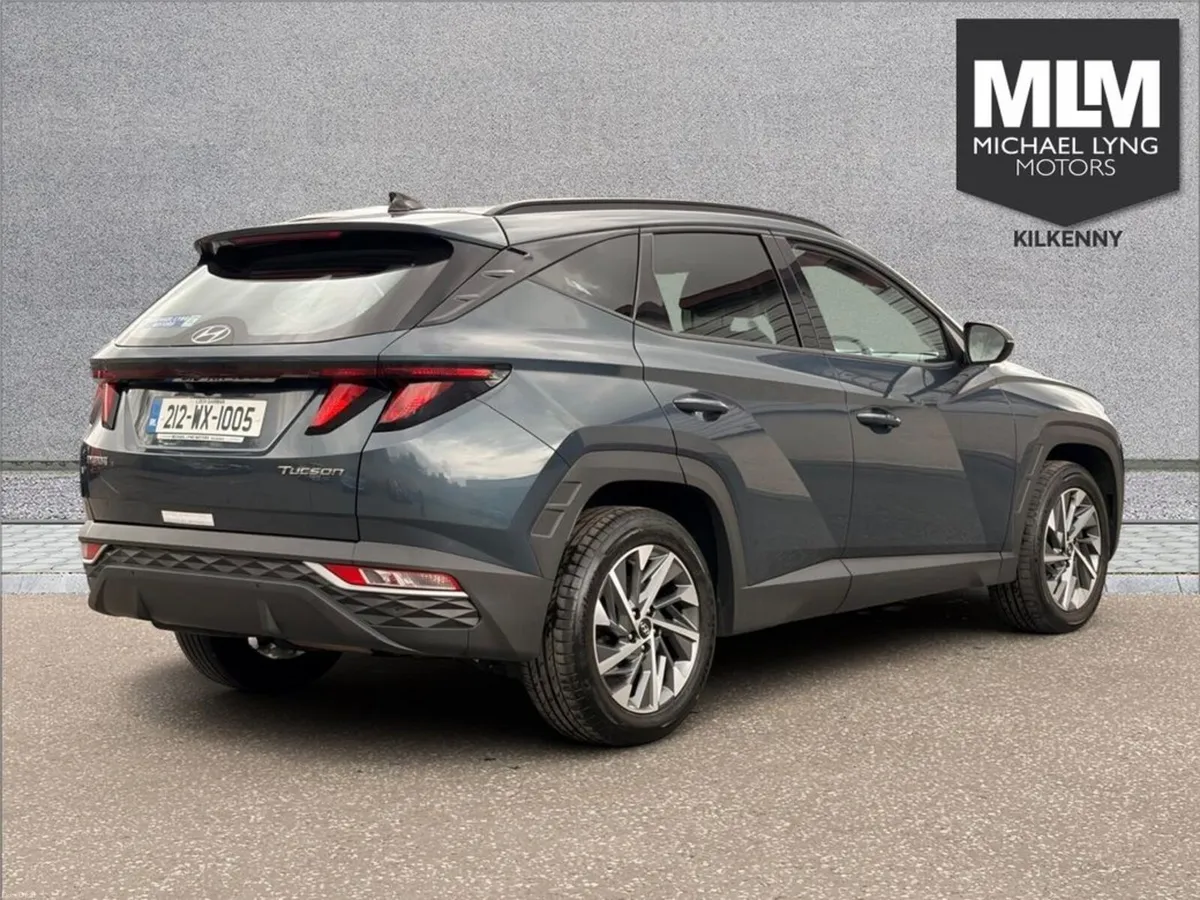 Hyundai Tucson ix35 Executive 2WD 5DR - Image 6