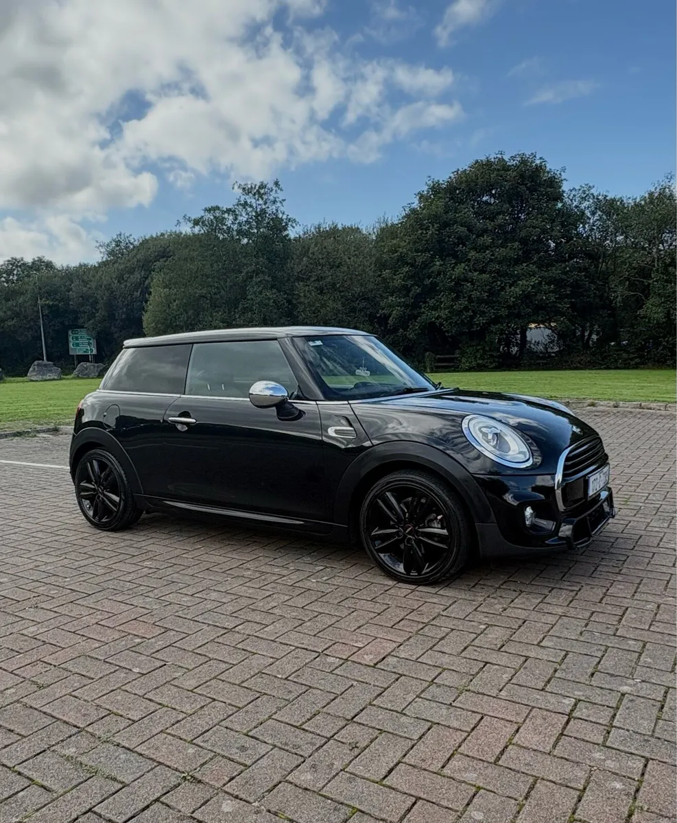 Mini Cooper - Image 2