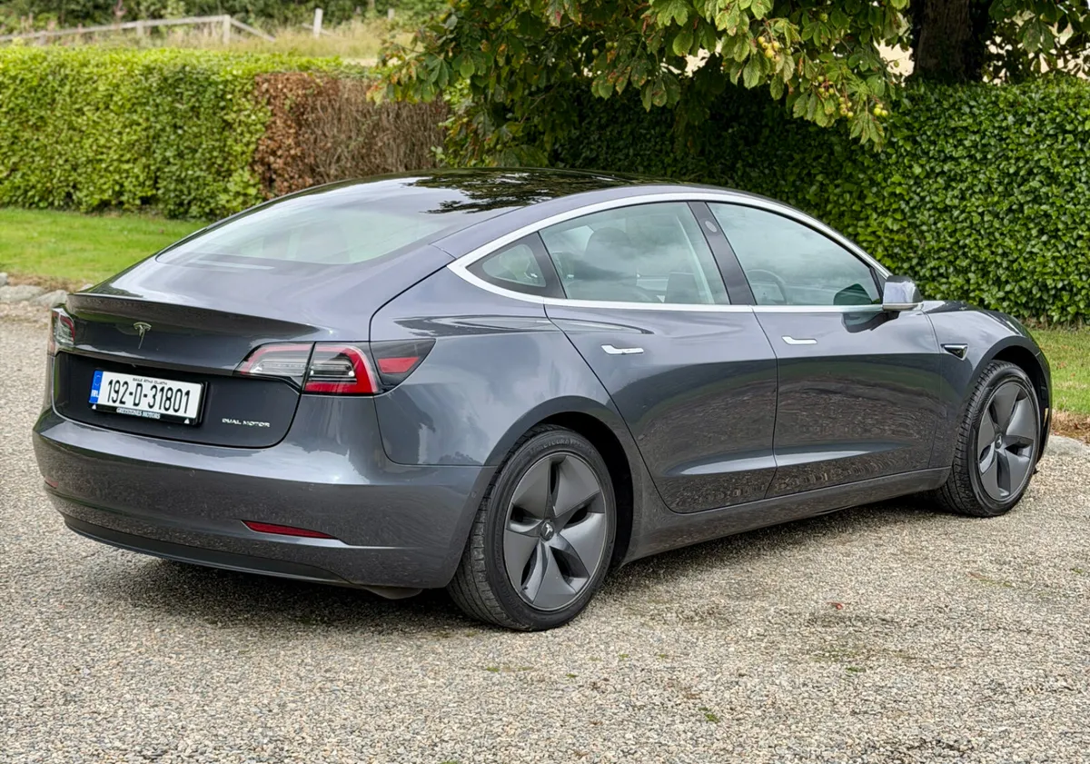19 Tesla Model 3 Long Range DualMotor FulSelfDrive - Image 5