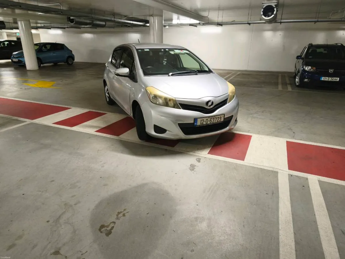 Toyota vitz low km - Image 2