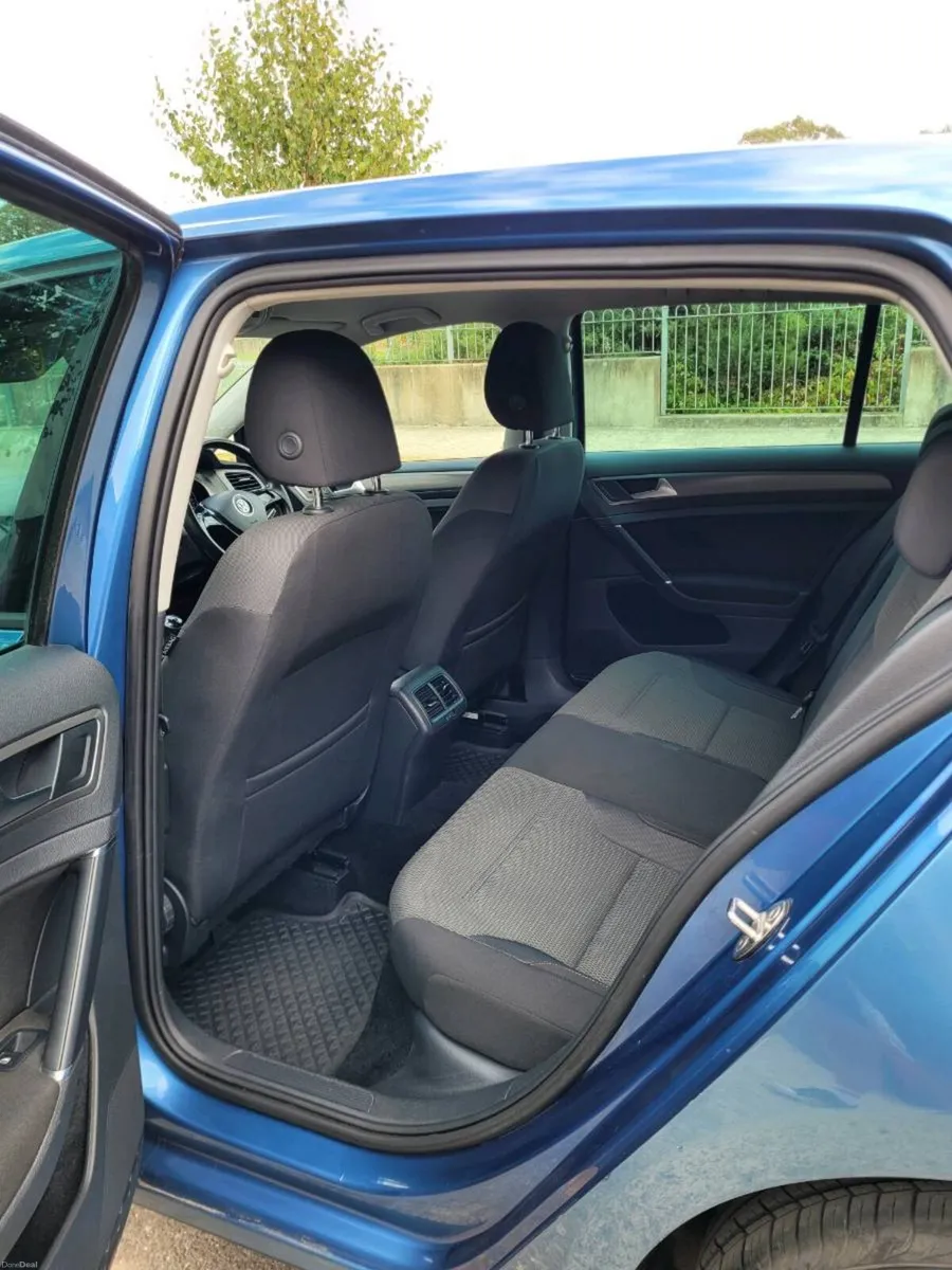 Volkswagen Golf - Image 4