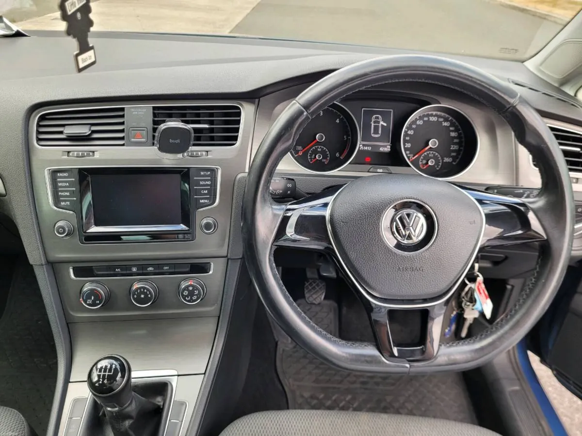 Volkswagen Golf - Image 6