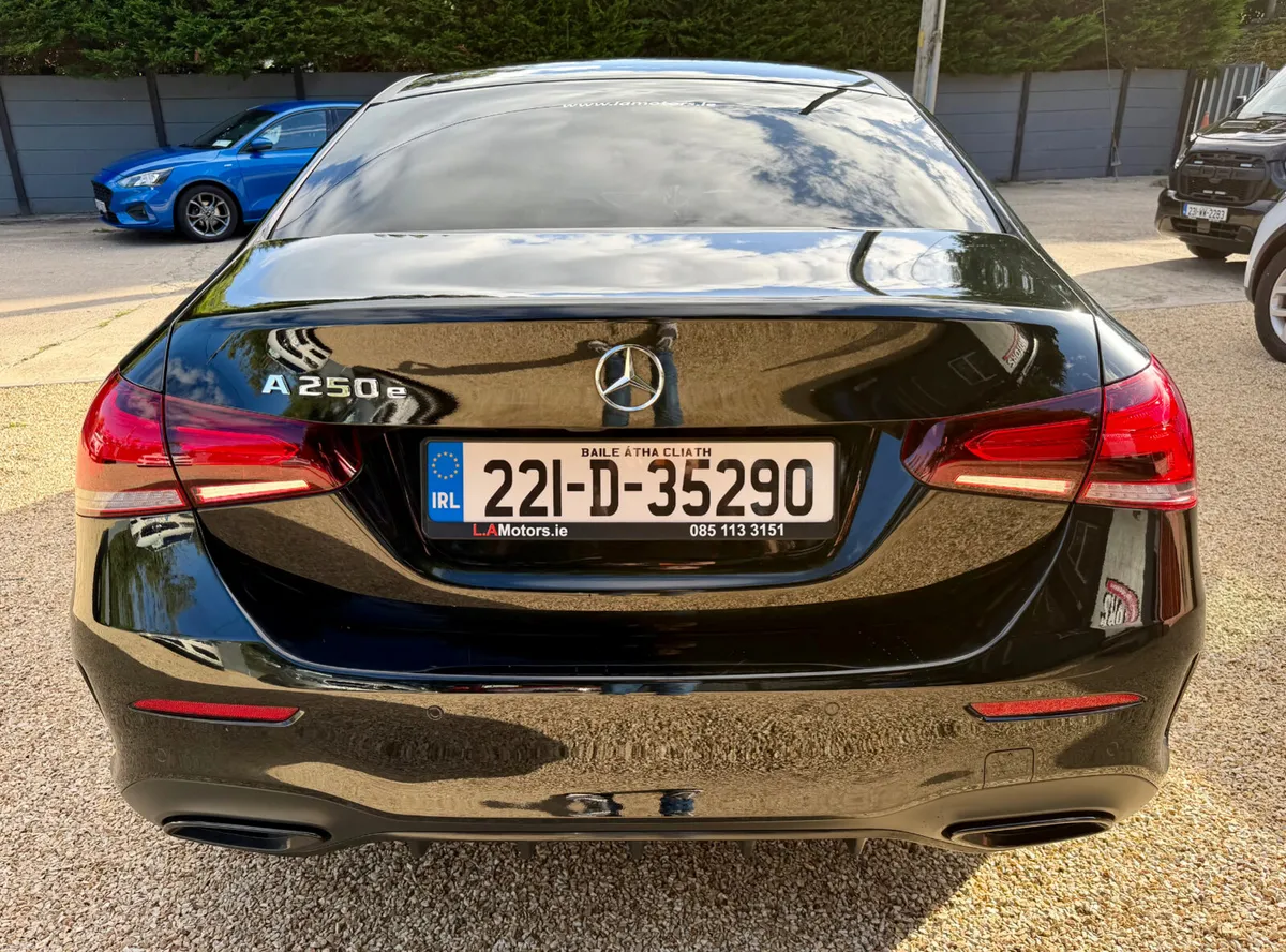 2022 Mercedes-Benz A250e AMG Premium - Image 5
