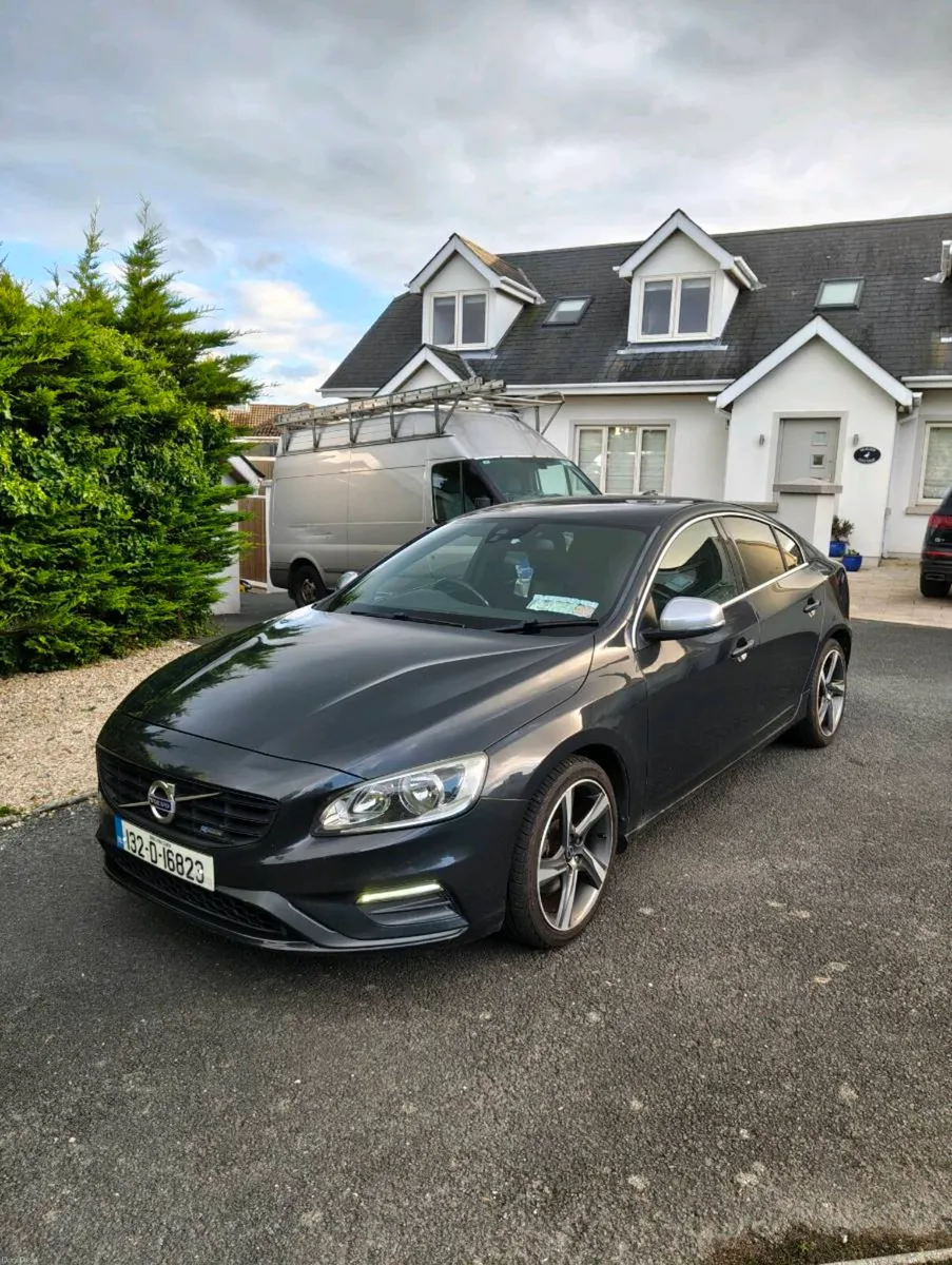 132 Volvo 2.0 D3 R DESIGN  136BHV - Image 1