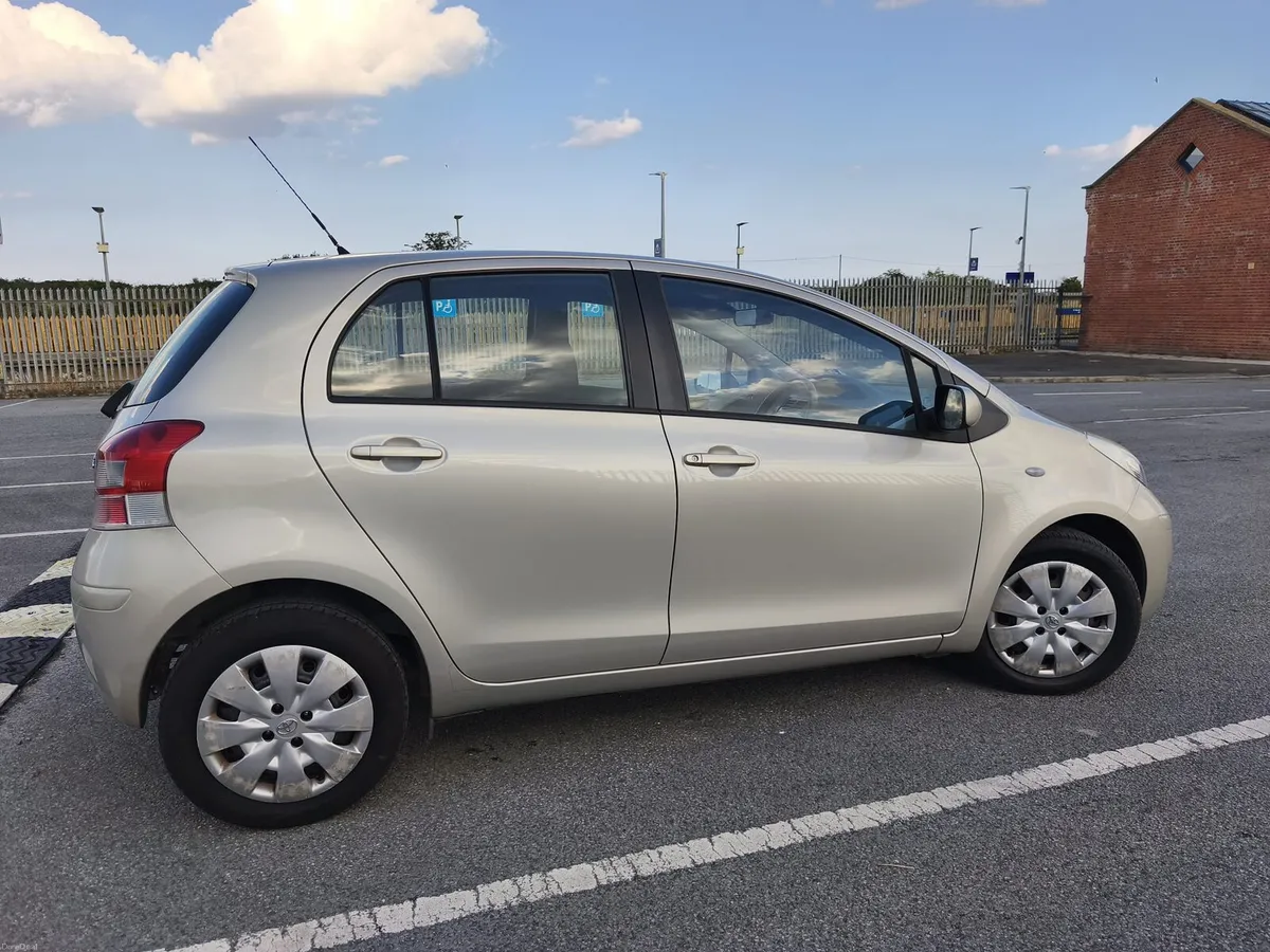 Toyota Yaris Automatic - Image 5